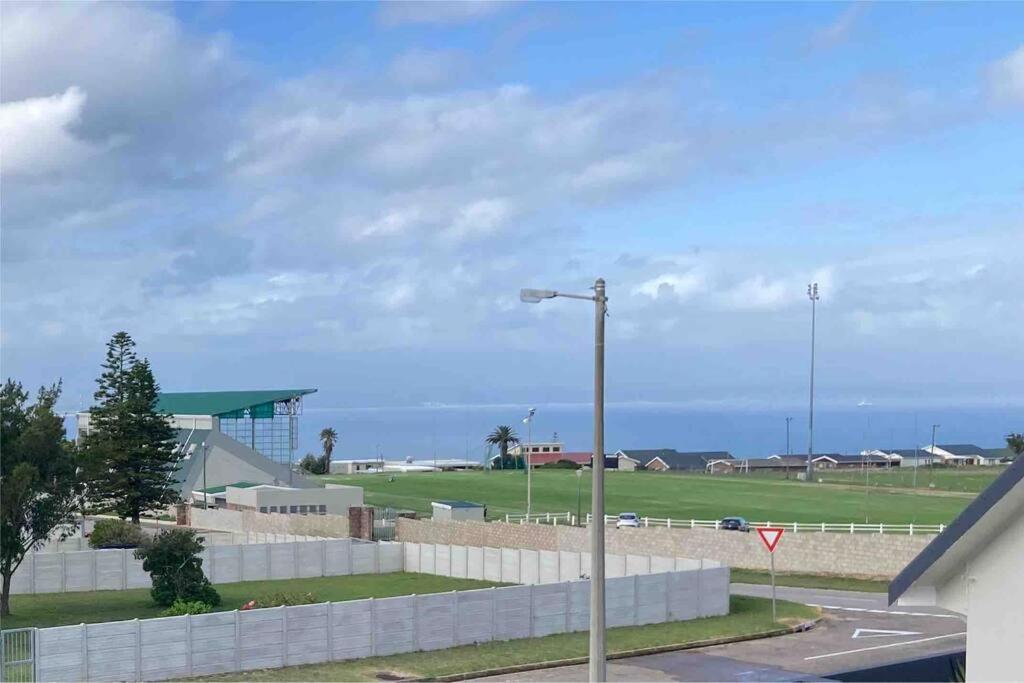 Becks At The Bay Loadshedding Free Villa Mossel Bay Eksteriør billede